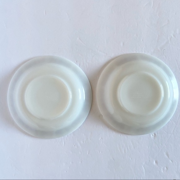 Pyrex Brown Filigree Milk Glass Saucer Plates By Corning  Vintage Made In USA - Picture 9 of 15